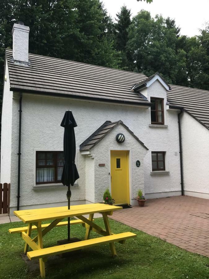 Tully Mill Cottages Bellanaleck 外观 照片