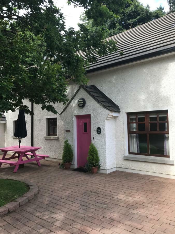 Tully Mill Cottages Bellanaleck 外观 照片